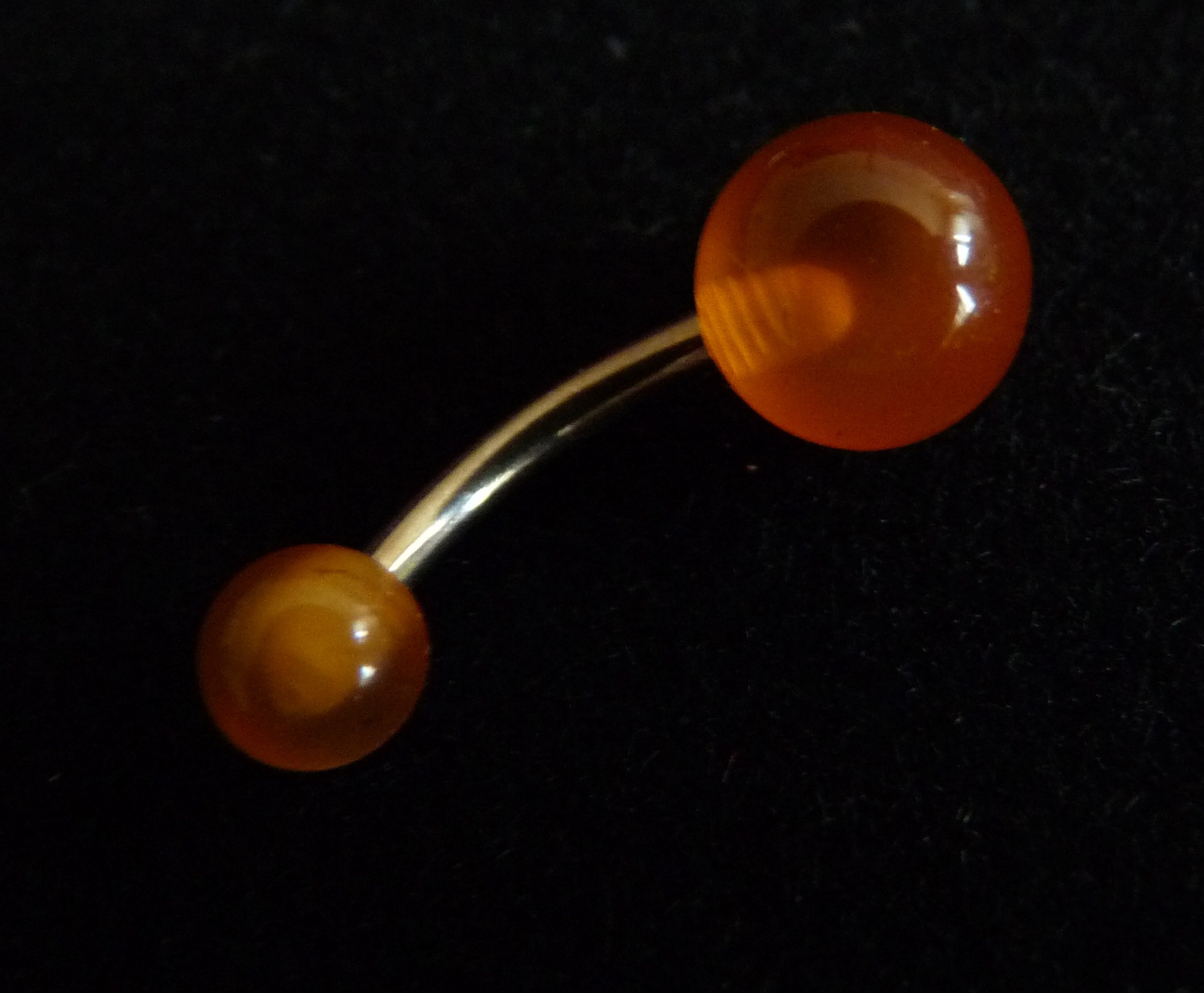 NOMBRIL Translucide orange ( stock : 2 )