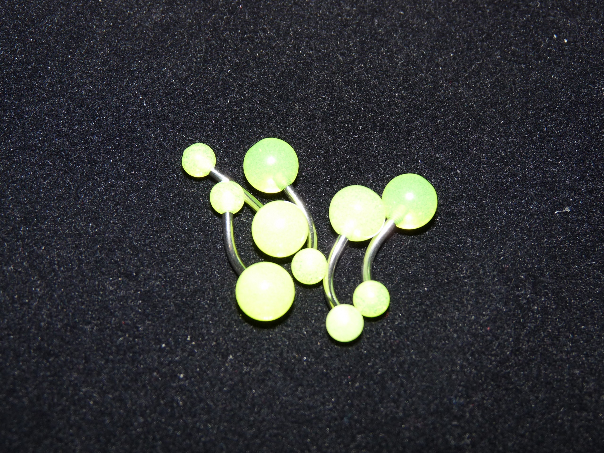 NOMBRIL : "neigeux" jaune fluo avec flash 5
