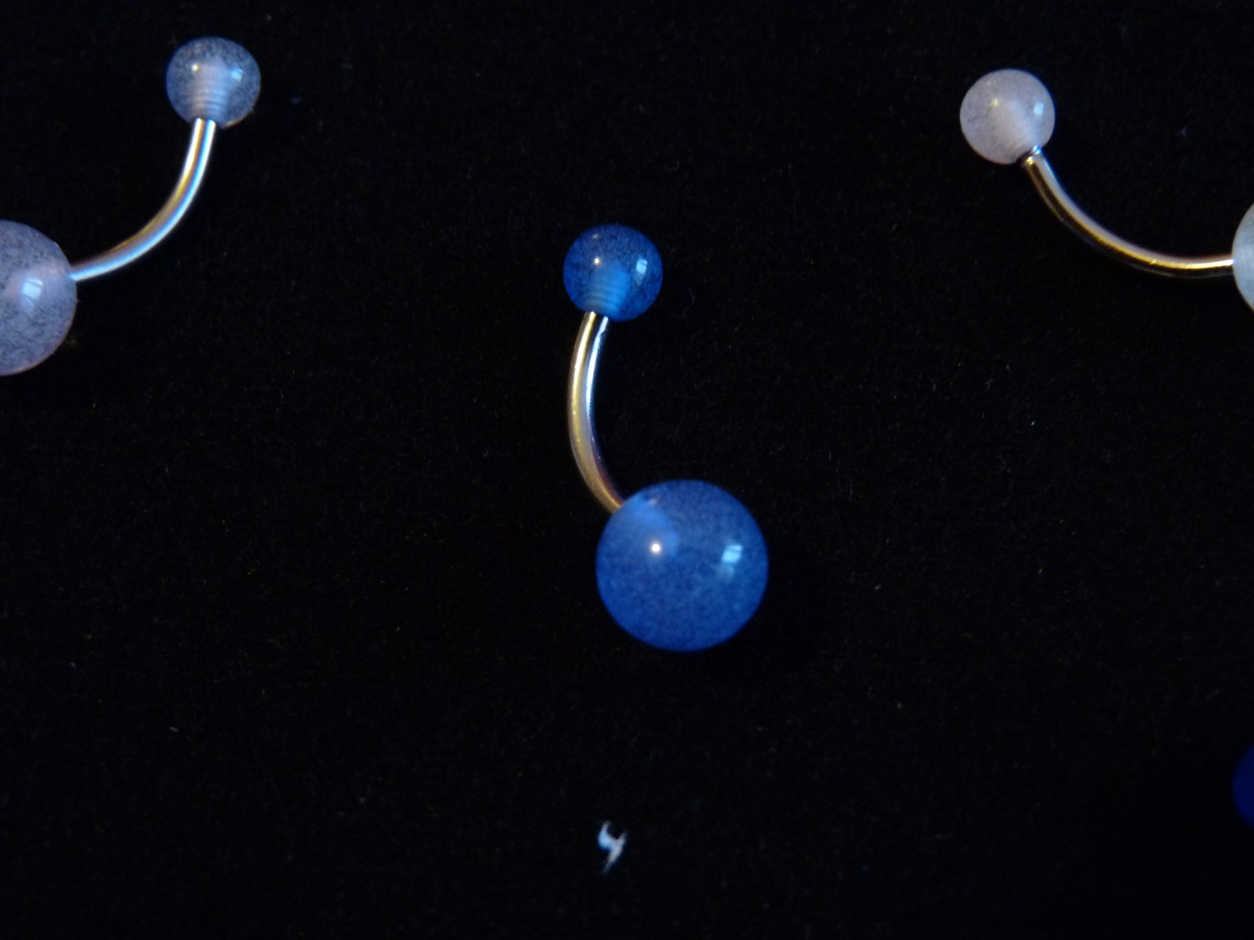 NOMBRIL : "neigeux" bleu moyen 1