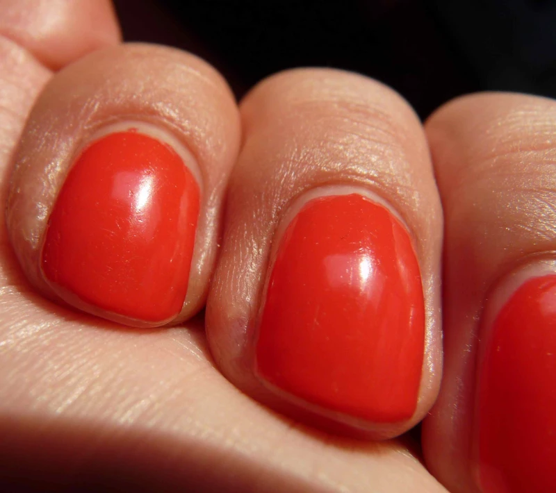 des bords d'ongle beaucoup moins secs !