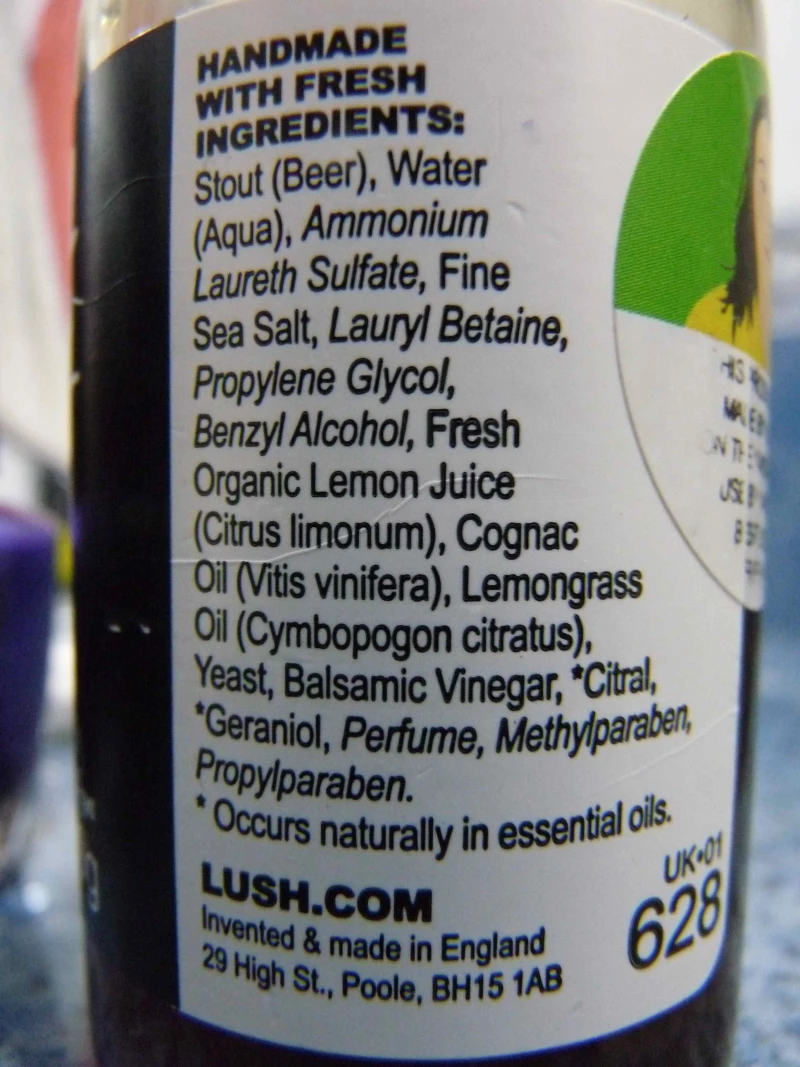 shampooing Lush Mousse brune bière sylvia stout