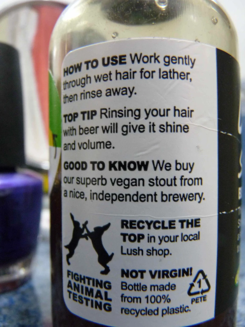 shampooing Lush Mousse brune bière sylvia stout