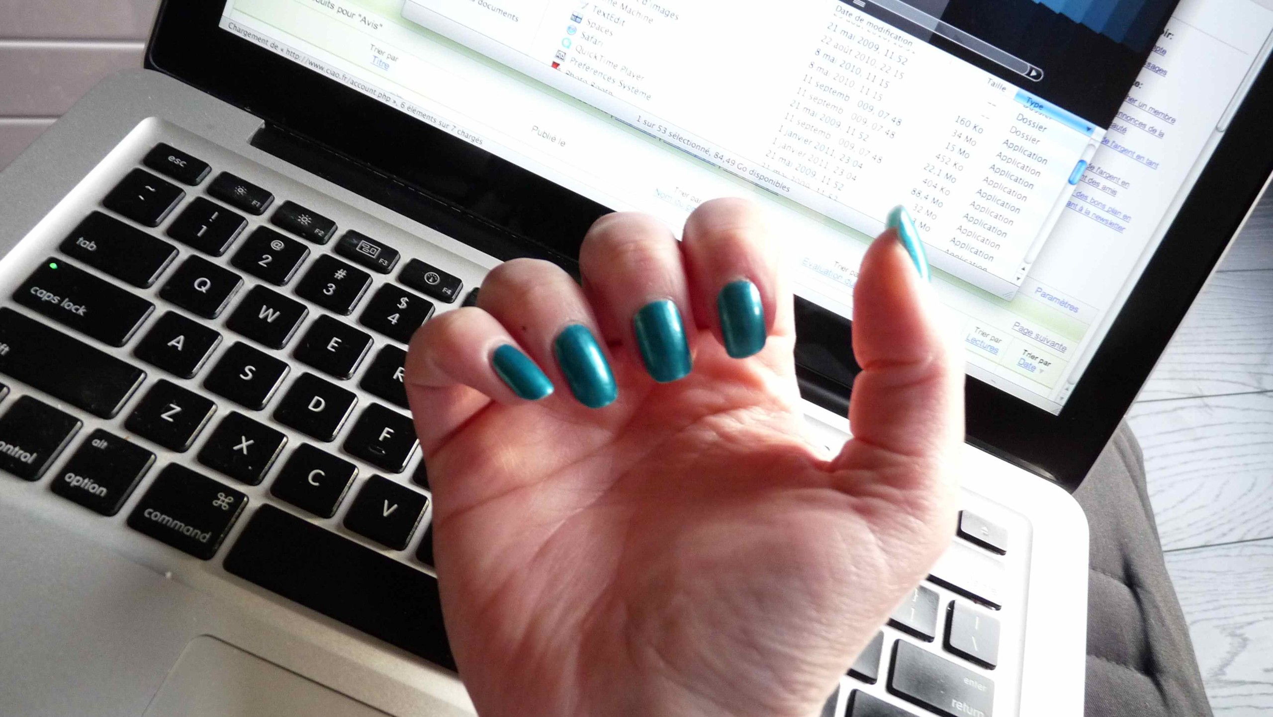 teal-10