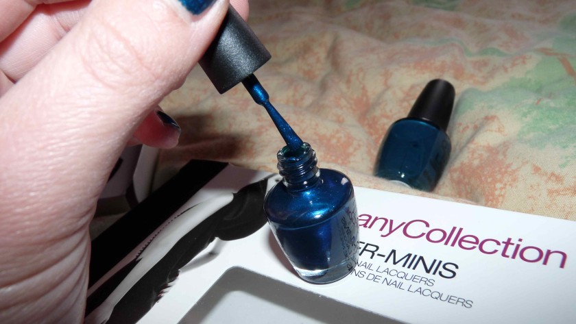 O.P.I 10 ➽ I &lsquo;m BLUE, dab-OPI dab-adaï