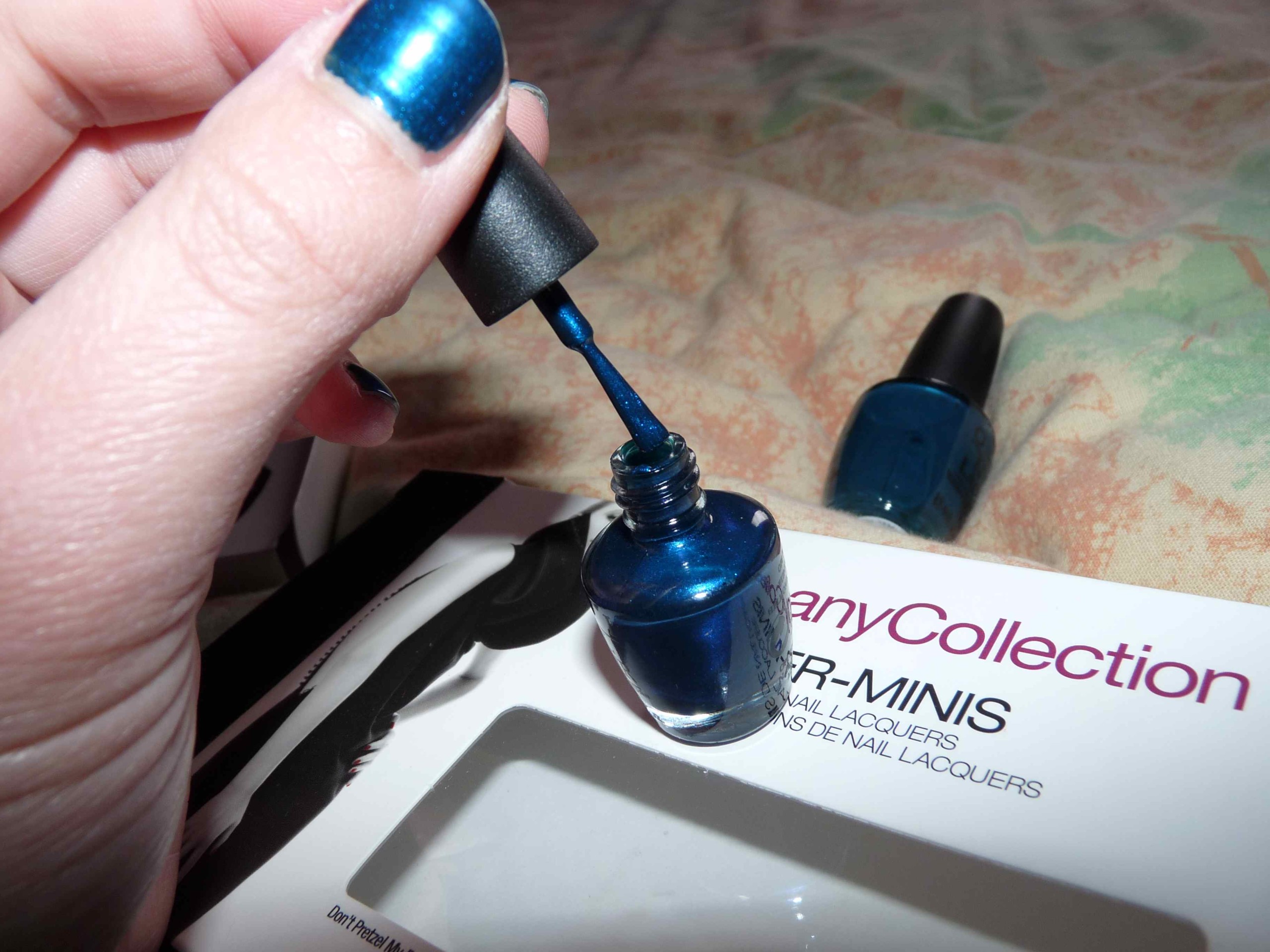 O.P.I 10 ➽ I &lsquo;m BLUE, dab-OPI dab-adaï