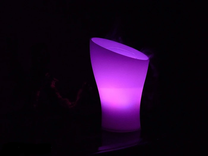 OVAL diffuseur brumisateur lumière huiles essentielles AromaZone