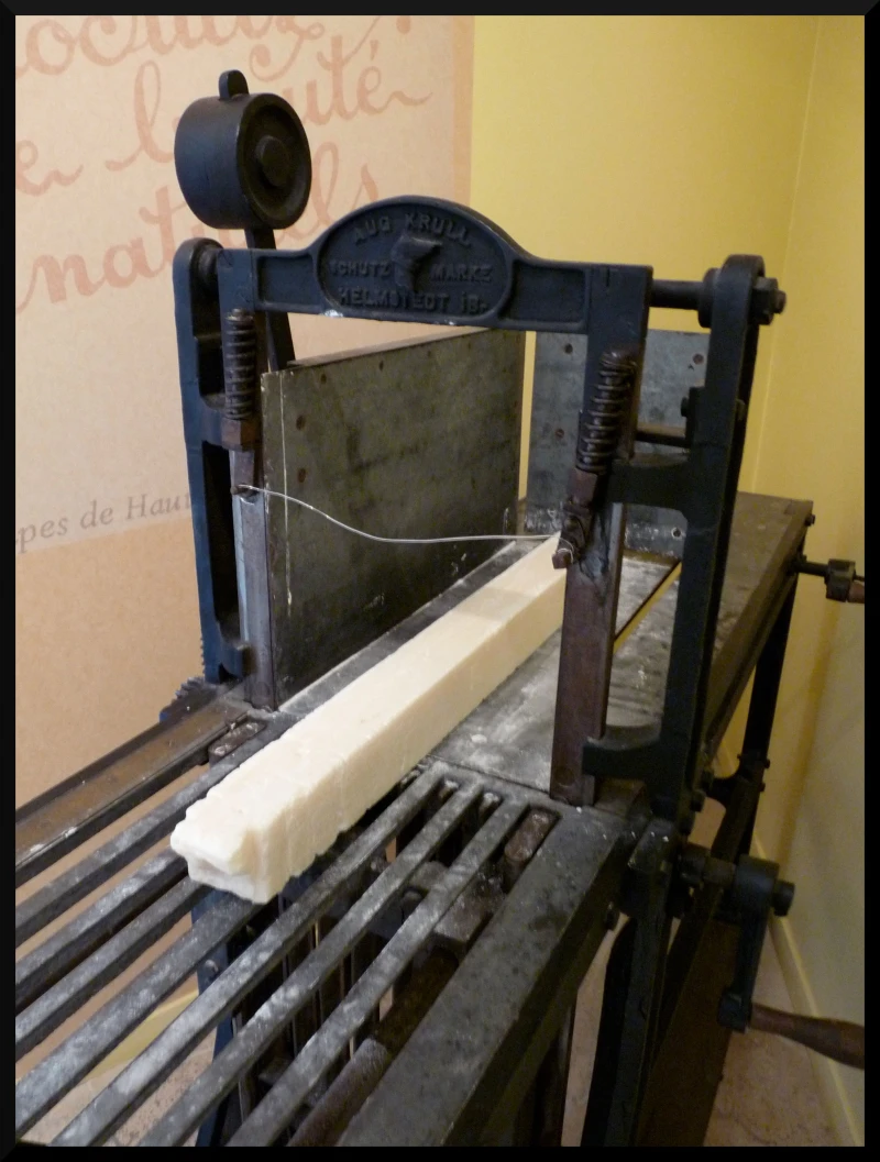 L'art de couper les blocs de savon