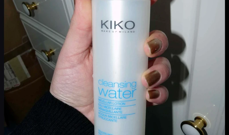 ( Eau micellaire KIKO ) Pour se démaquiller….et sentir le bébé !